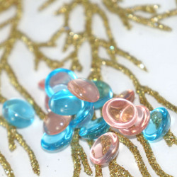 Kulaté kabošony z českého skla modrý a růžový mix vypouklé, rozměry 9 mm x 4 mm 20 kusů