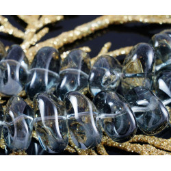 Velké oválné korálky z českého skla zatočené, průhledné, šedé, s jednou dírkou rozměry 18mm x 9mm 4 kusy