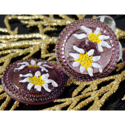 Velký kulatý knoflík z českého skla průhledný fialový, květinový vzor velikost 12 průměr 27 mm 1 kus