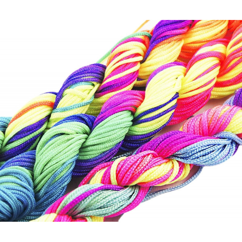 Nylonový provázek kroucený, kulatý, cop mix duhových barev Shamballa Kumihimo průměr 1, 5 mm délka 18 metrů