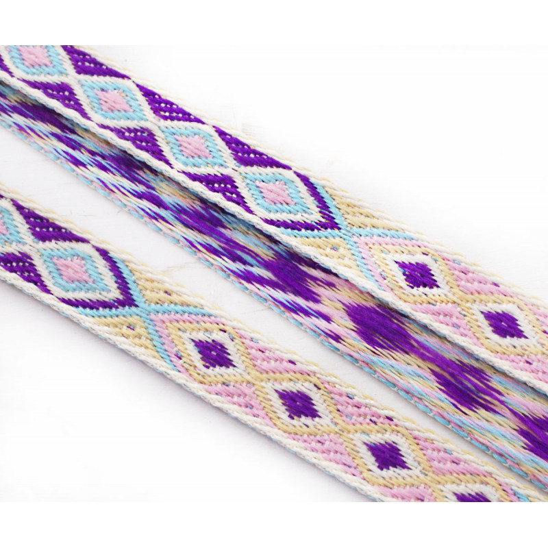 Tkaná bavlněná plochá stužka pásek náramek boho a etno styl vícebarevná: modrá, růžová, fialové, žlutá, šířka 11 mm délka 2