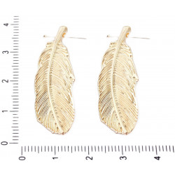 Dlouhý kovový přívěsek ve tvaru pírka pozlacený, ptačí peří, oboustranné, rozměry 36 mm x 17 mm dírka 2 mm 2 kusů