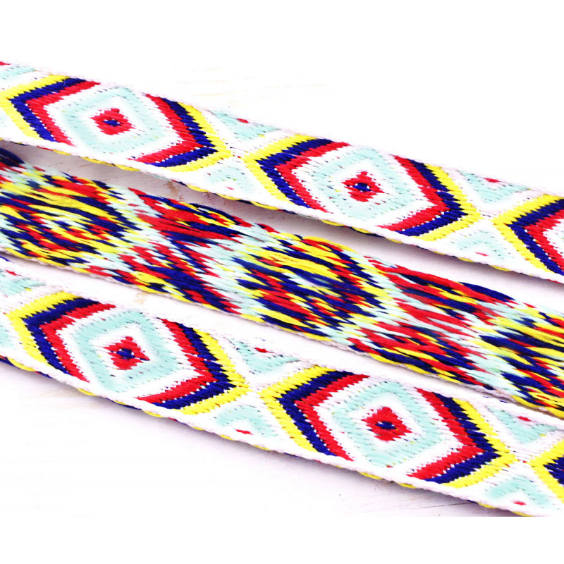 Plochý proužek náramek s červeným žlutým tyrkysovým a šedým vzorem bavlněný, stužka náramek boho styl etno šířka 28 mm 2 metry