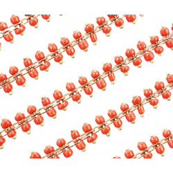 Mosazný náhrdelník s matně červenými skleněnými kulatými korálky rozměry 10 mm x 2 mm délka 0, 5 metru