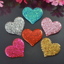 Dekorace z pryskyřice ve tvaru srdíček mix barev pro další tvoření, doplňky do vlasů, ozdoby na mobilní telefon rozměry 37x31