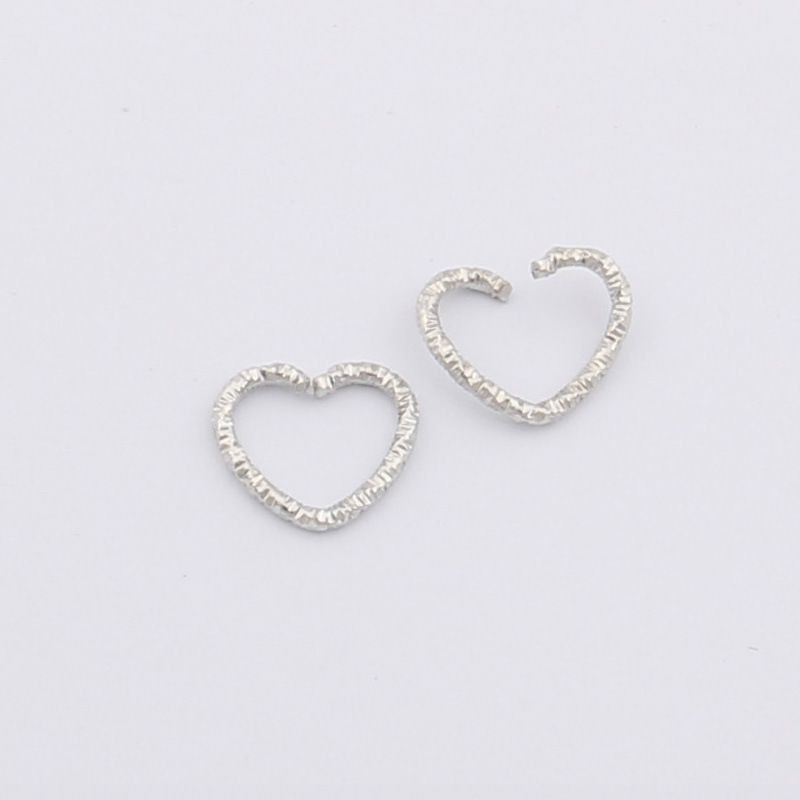14 ks stříbrné srdce vyřezávané rozdělené skokové prstence kovové Diy otevřené prstence konektory kovové nálezy dodávky šperků