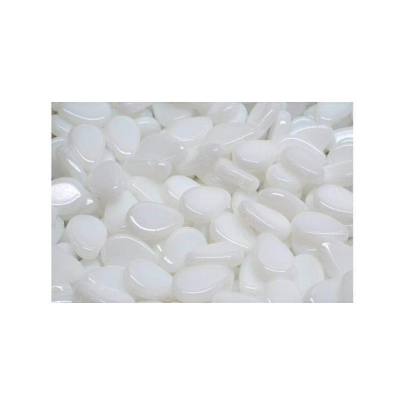 12 ks bílé ploché slzné skvrny slzné skvrny české sklo 9mm x 11mm